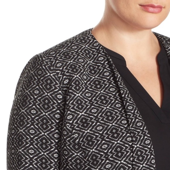 BUNDLE 4 Presley Skye,SEJOUR,ADRIANNA PAPELL,PATRA - Picture 13 of 15